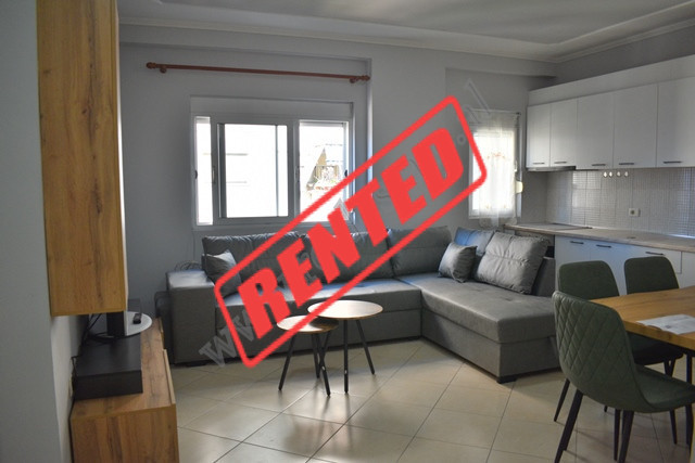 Apartament 2+1 me qira ne rrugen 4 Deshmoret prane sheshit Selvia ne Tirane.&nbsp;
Eshte e pozicion
